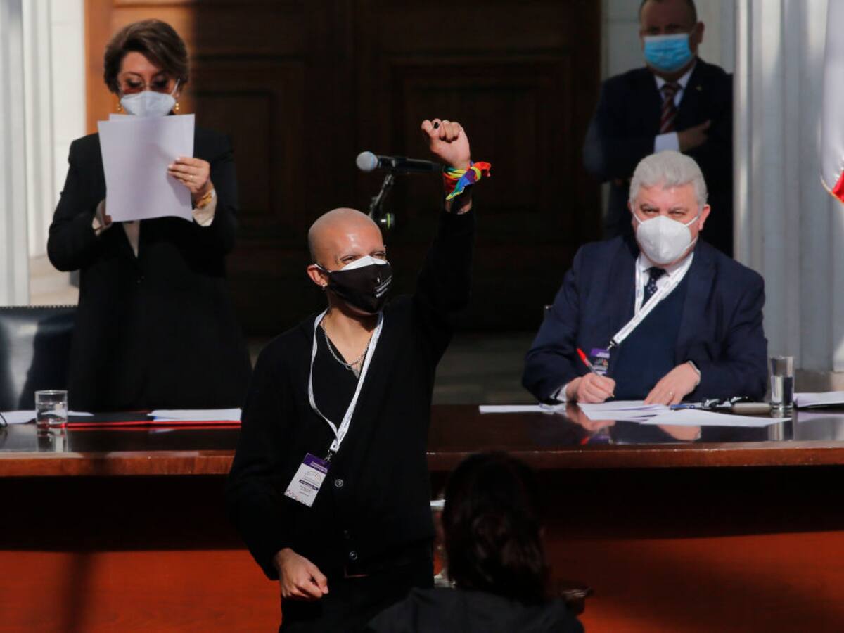 Político chileno es condenado por estafa tras fingir cáncer durante campaña política