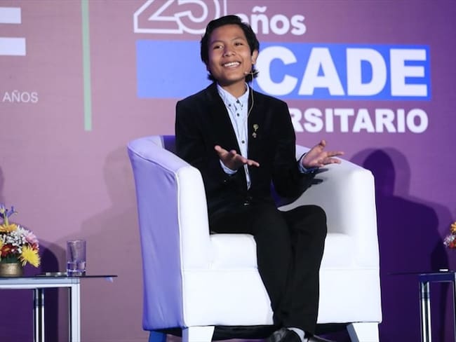 José Adolfo Quisocala, peruano de 17 años, es el banquero más joven del mundo