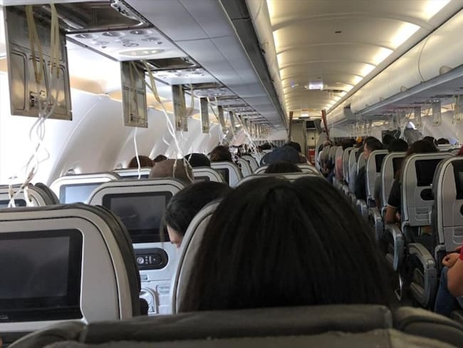 Varios usuarios reportaron a través de las redes sociales un incidente en el vuelo de Avianca 9203, que cubría la ruta Bogotá – Cali . Foto: Pasajero vuelo 9203
