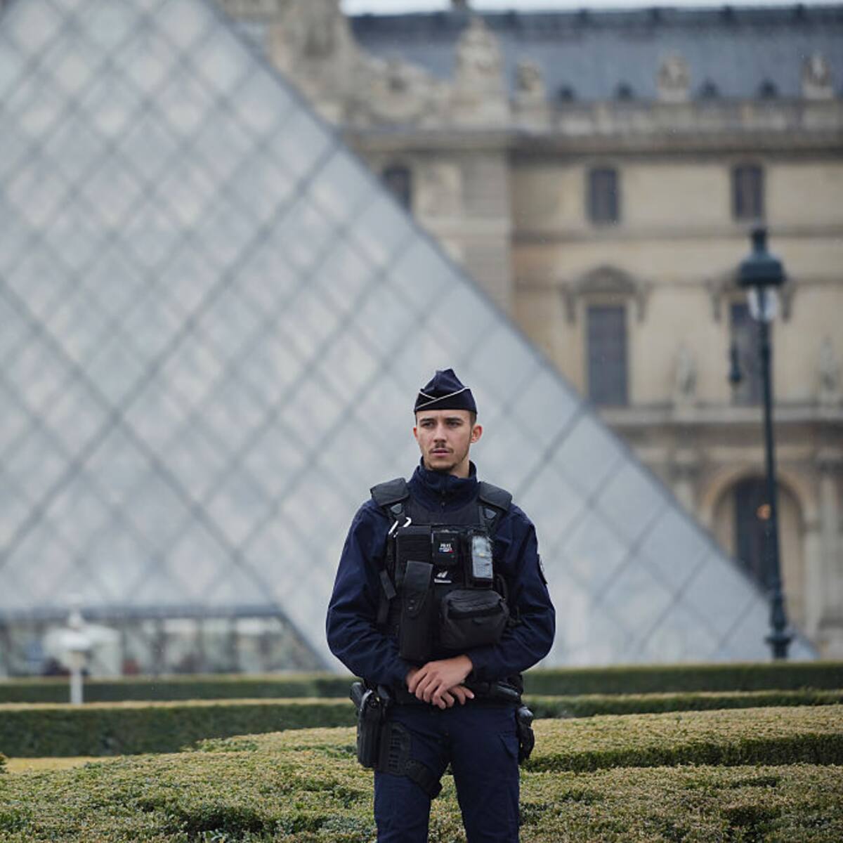 Trasladaron parte de la colección de joyas del Louvre al Banco de Francia