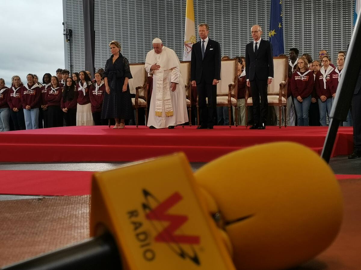 Fotos: W Radio acompaña el viaje del papa Francisco a Bélgica y Luxemburgo