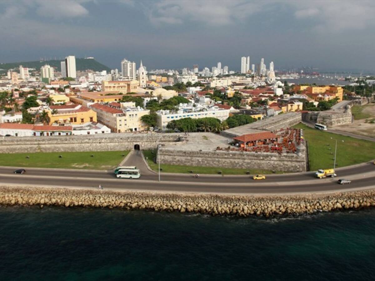 Entidades descentralizadas de Cartagena entregaron “a dedo” 2.275 contratos en 2017