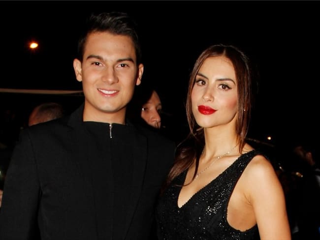 Cantante Pipe Bueno con presentadora Jessica Cediel. Foto: Colprensa / Luisa González