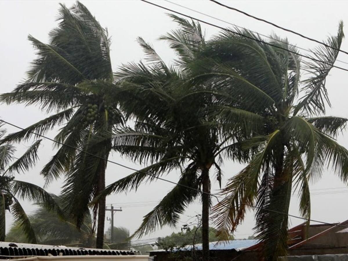 Invías sigue atendiendo emergencia vial en San Andrés tras el paso del huracán ETA