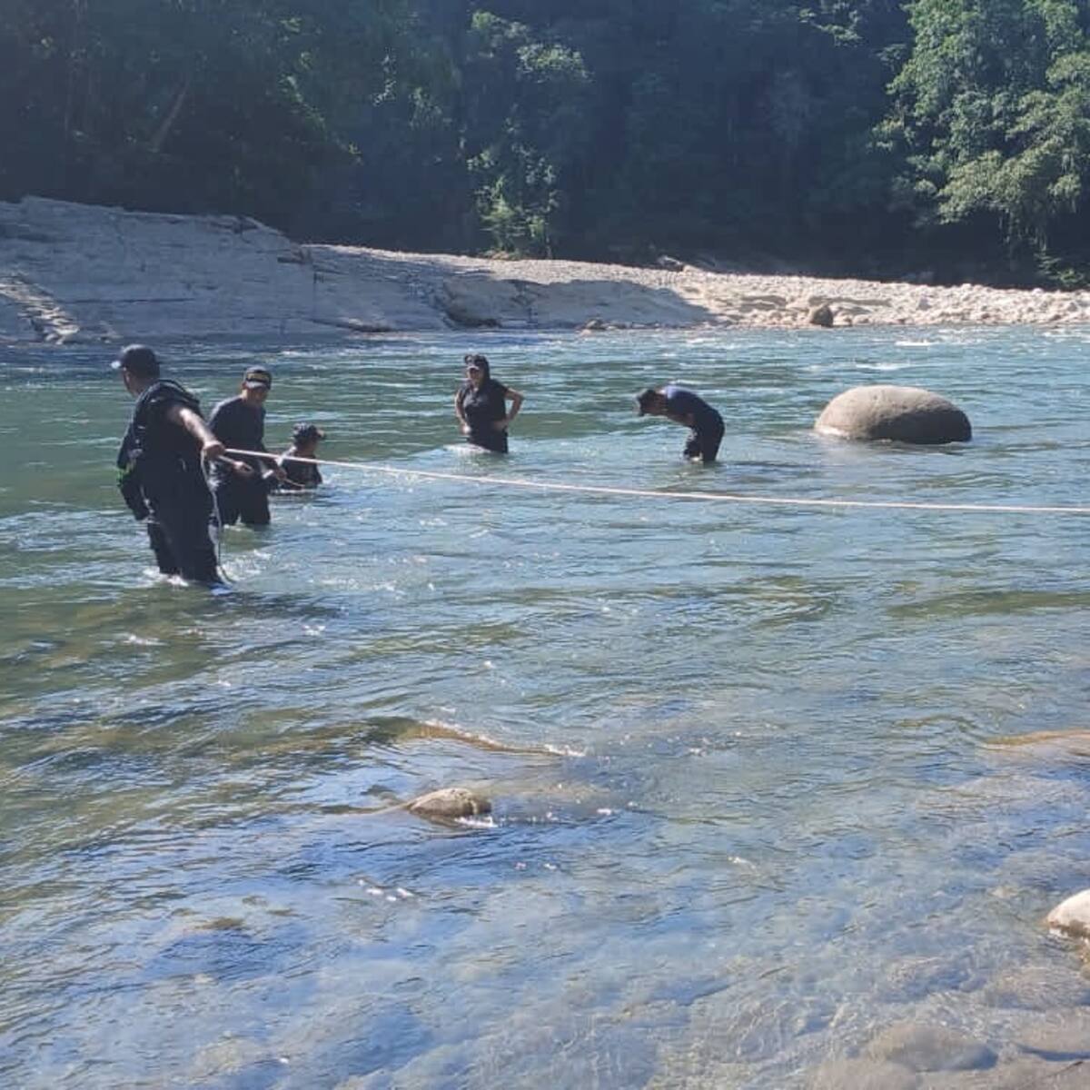 Bomberos encuentran el cuerpo de un menor de edad en ríos del departamento de Cundinamarca