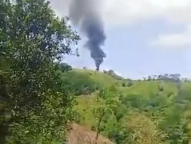 a ataque con dron a helicóptero de la Policía Nacional con personal de aspersión terrestre En Amalfi