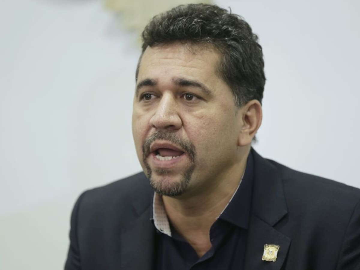 Fiscalía pide que condenen a León Fredy Muñoz por narcotráfico