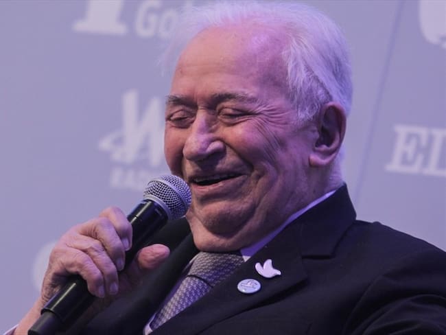 A los cuatro años ya sabía leer y escribir. Me hicieron un monstruo: Belisario Betancur