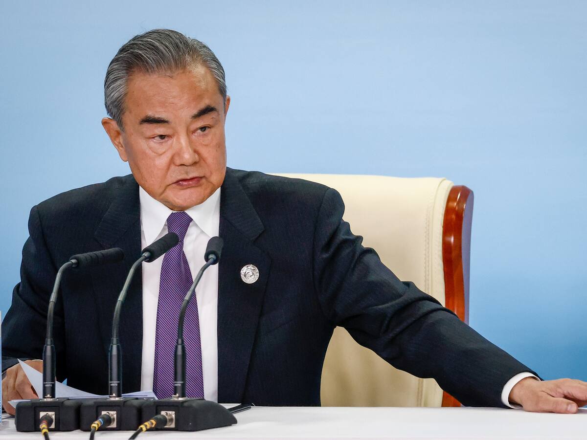 Canciller chino Wang Yi viajó a la ONU el 18 de febrero a una sesión donde invita a Marco Rubio