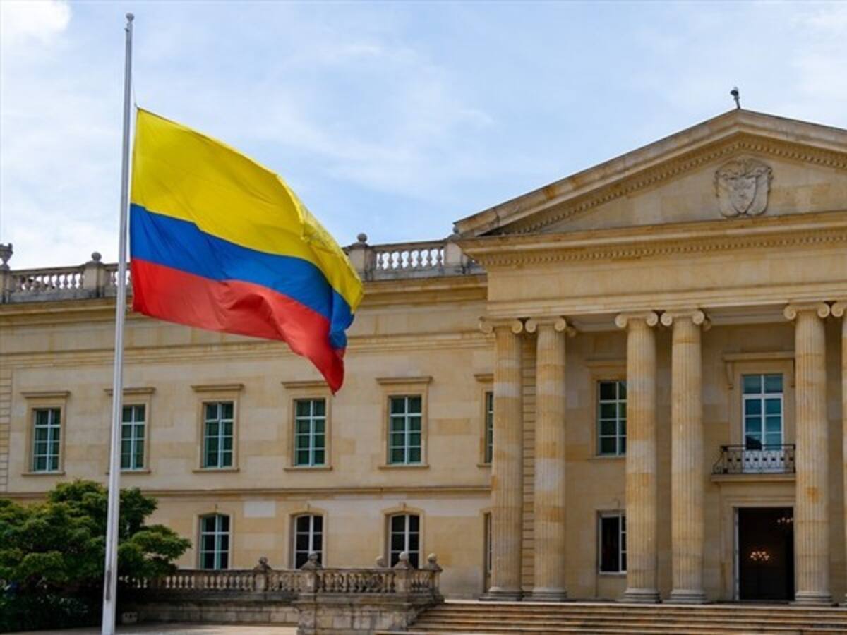 Jefe de Gabinete de la Presidencia aseguró no conocer a esposa de funcionario que tiene contratos con el Estado