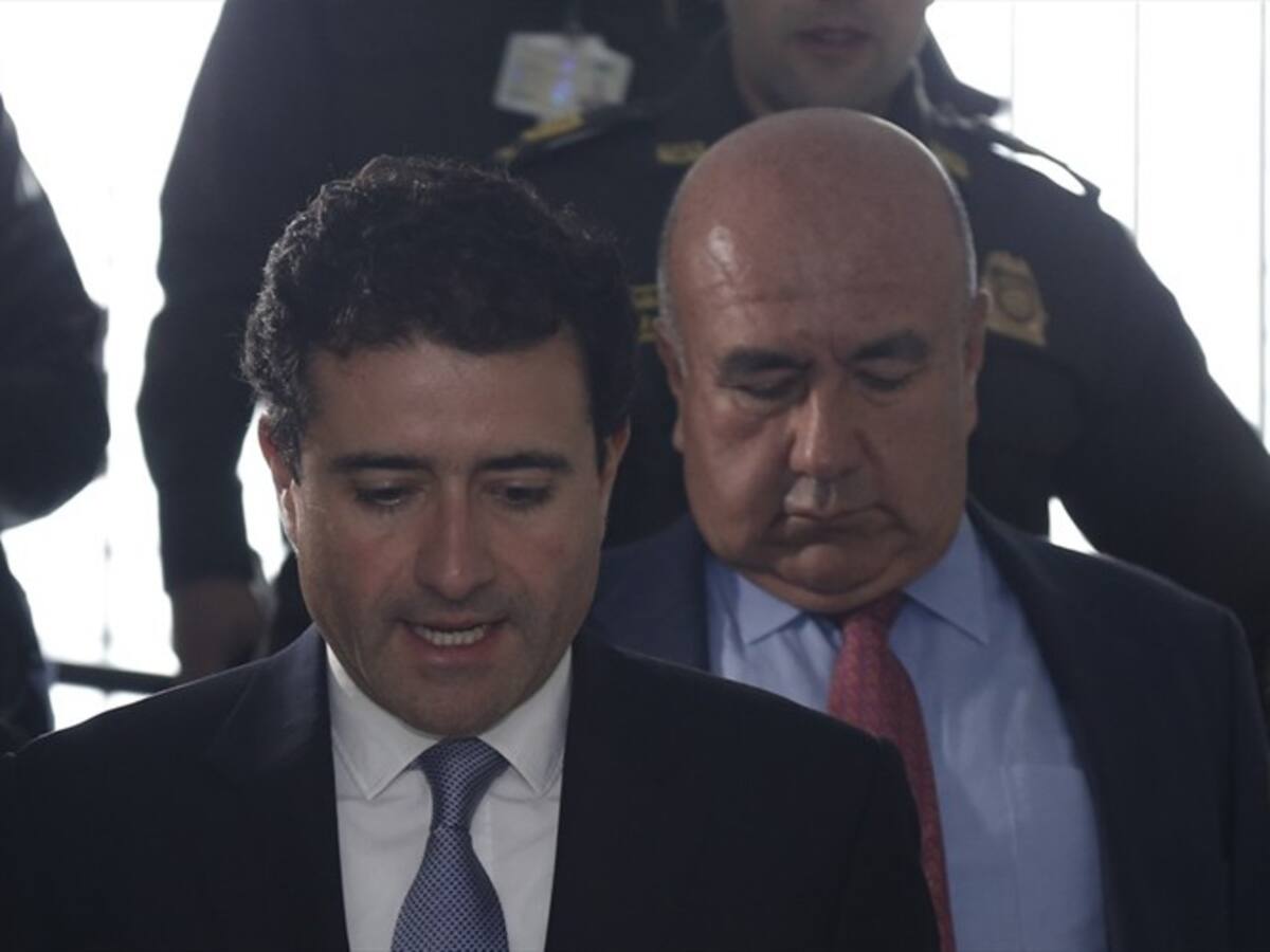 Videos del momento en el que hermanos Uribe Noguera sacan a su hermano Rafael del Equus 64