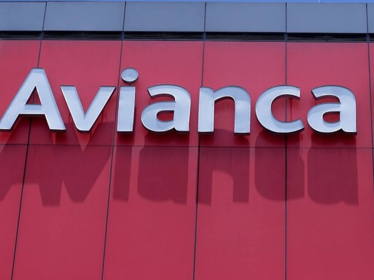 Fiscalía continúa con allanamiento a oficinas de Avianca Holdings