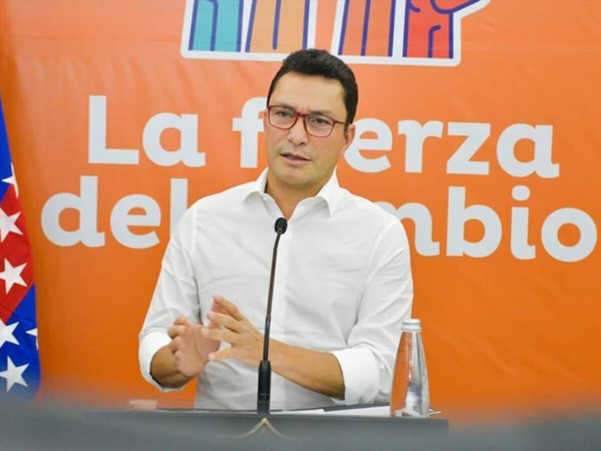 Exjefe paramilitar aseguró que le pidieron incriminar al gobernador Caicedo