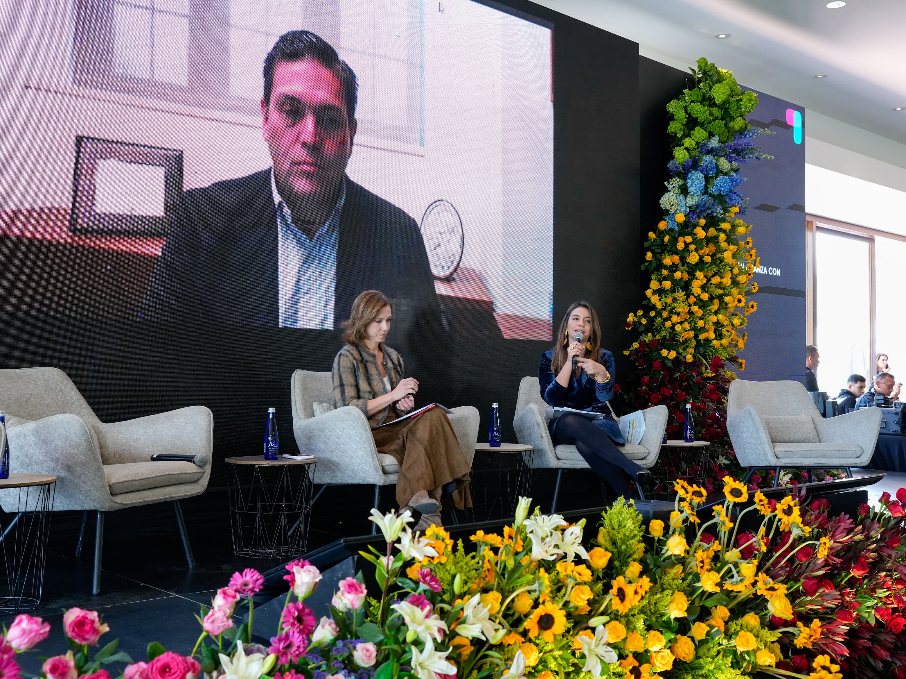 Expertos analizaron el futuro de las relaciones entre ambos países en 2025. | Foto: Prisa Media