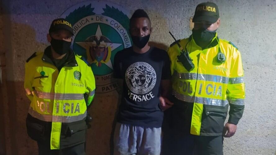 Esta persona ya había sido capturada en flagrancia ocho veces durante el 2020 y seguía delinquiendo. Foto: Cortesía