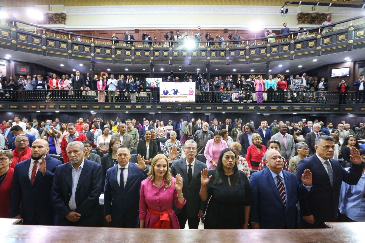 Nuevos rectores del CNE juramentados en el Parlamento venezolano. Foto: Suministrada.