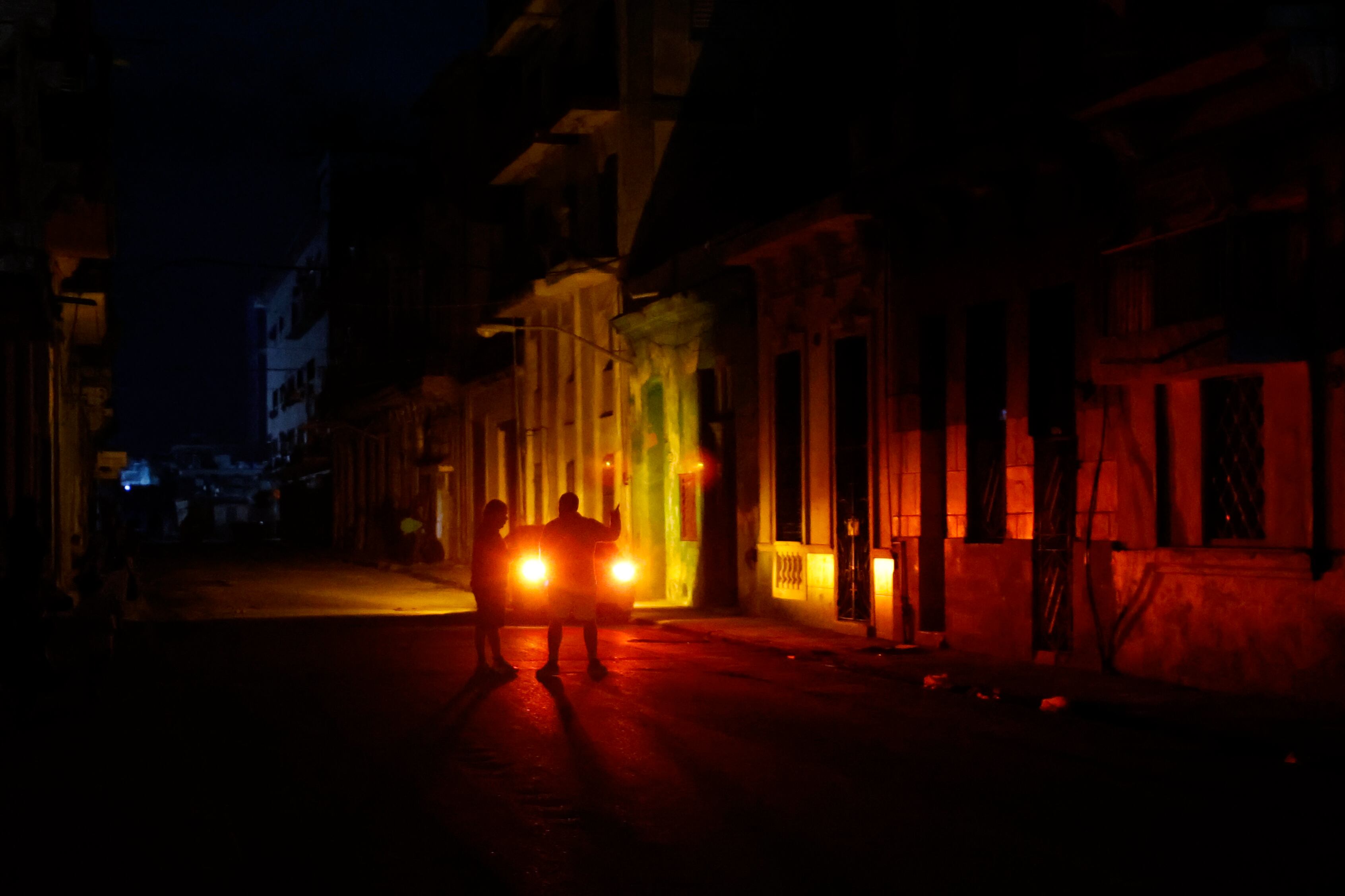 Apagon en Cuba. FOTO: EFE/ Ernesto Mastrascusa