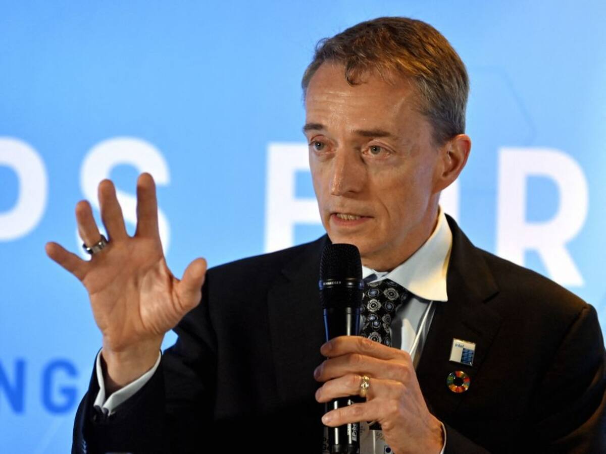 Pat Gelsinger, director general de Intel reduce su sueldo en un 25%