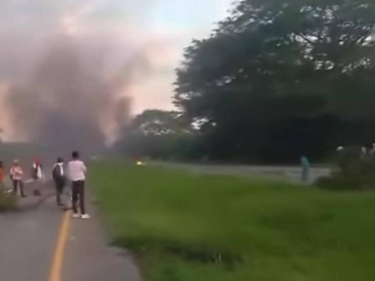 No hay paso en la vía Bucaramanga - Costa Caribe por protesta de campesinos
