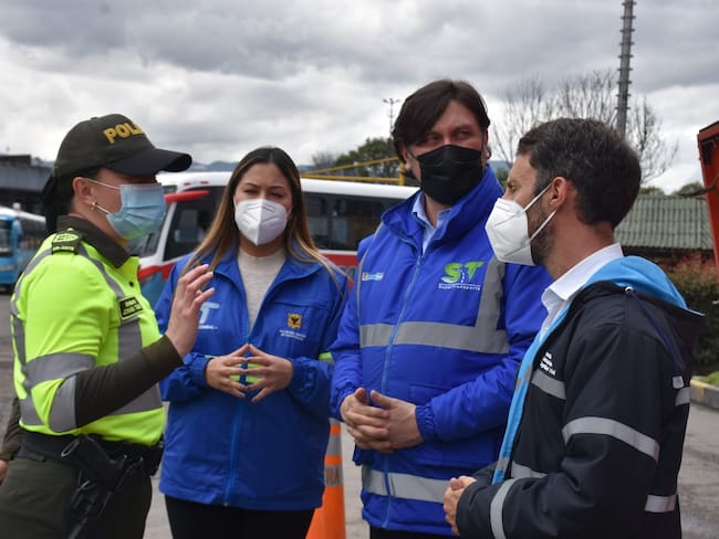 Autoridades ya iniciaron inspección de vehículos de transporte de pasajeros para Semana Santa. Foto: SuperTransporte