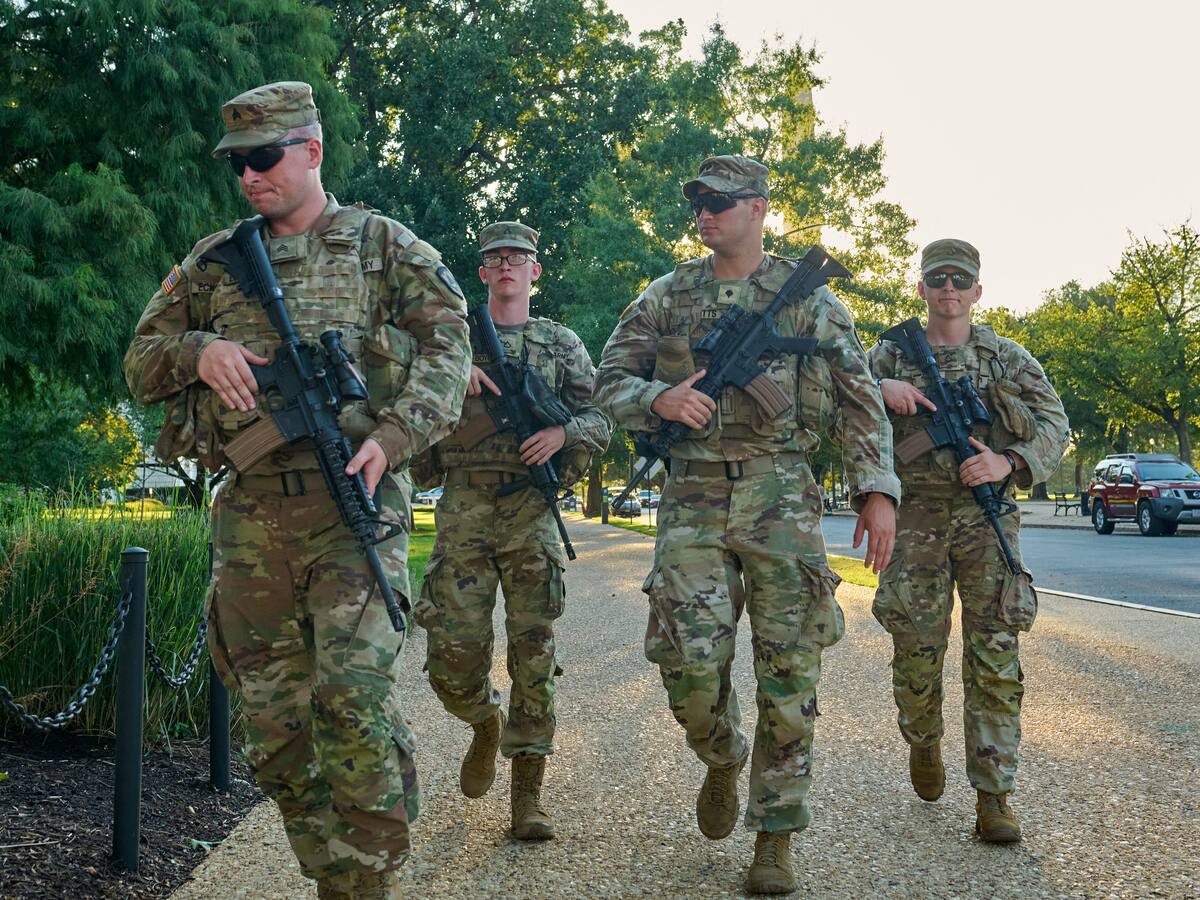 Unidad de Guardia Nacional creada por Trump “debilita la democracia”, alertó experto