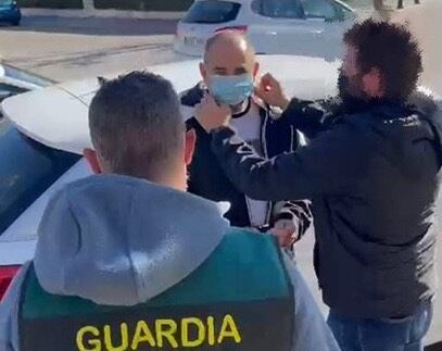 Autoridades españolas capturaron a alias ‘Pinocho’ líder de la organización criminal Los Pachencas. Foto/ Twitter del Presidente Iván Duque.