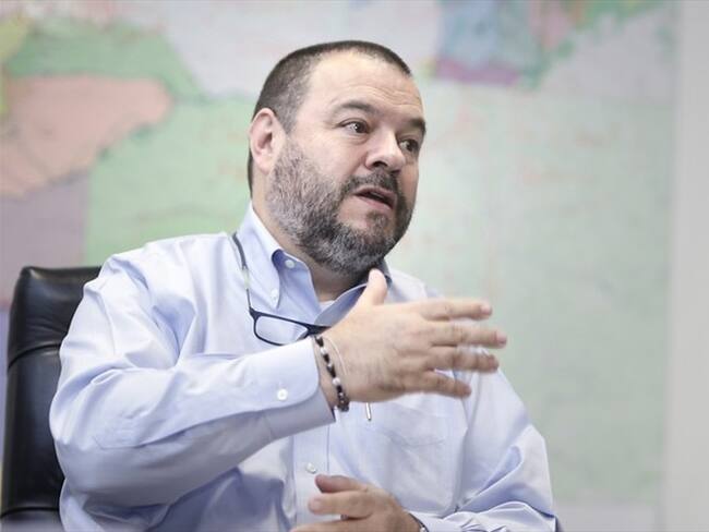 El Gobierno pidió la ayuda del Defensor del Pueblo, Carlos Negret, para que aborde esta problemática ambiental con su homólogo venezolano. Foto: Colprensa
