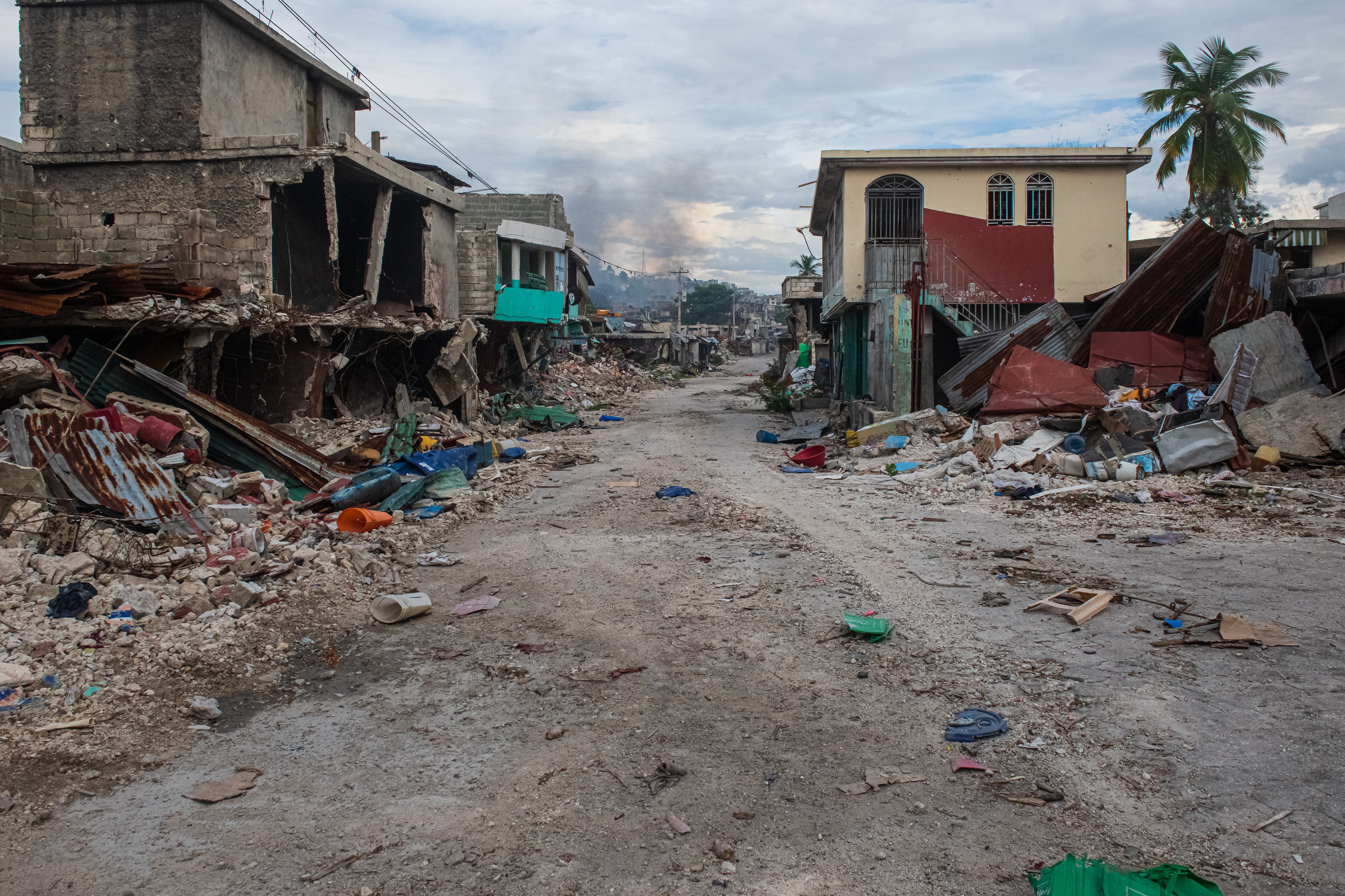 Amenazas de bandas armadas que controlan alrededor del 80 % de la capital. FOTO: EFE/ Johnson Sabin