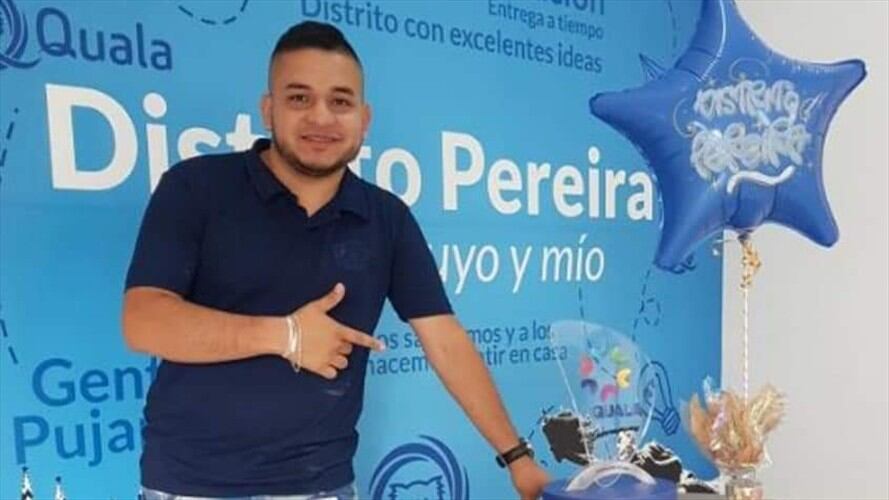 Erazo labora en la empresa Quala dedicada al comercio de Bonice. En el cargo que desempeña, viaja de manera permanente. Foto: Cortesía Tiempo Real