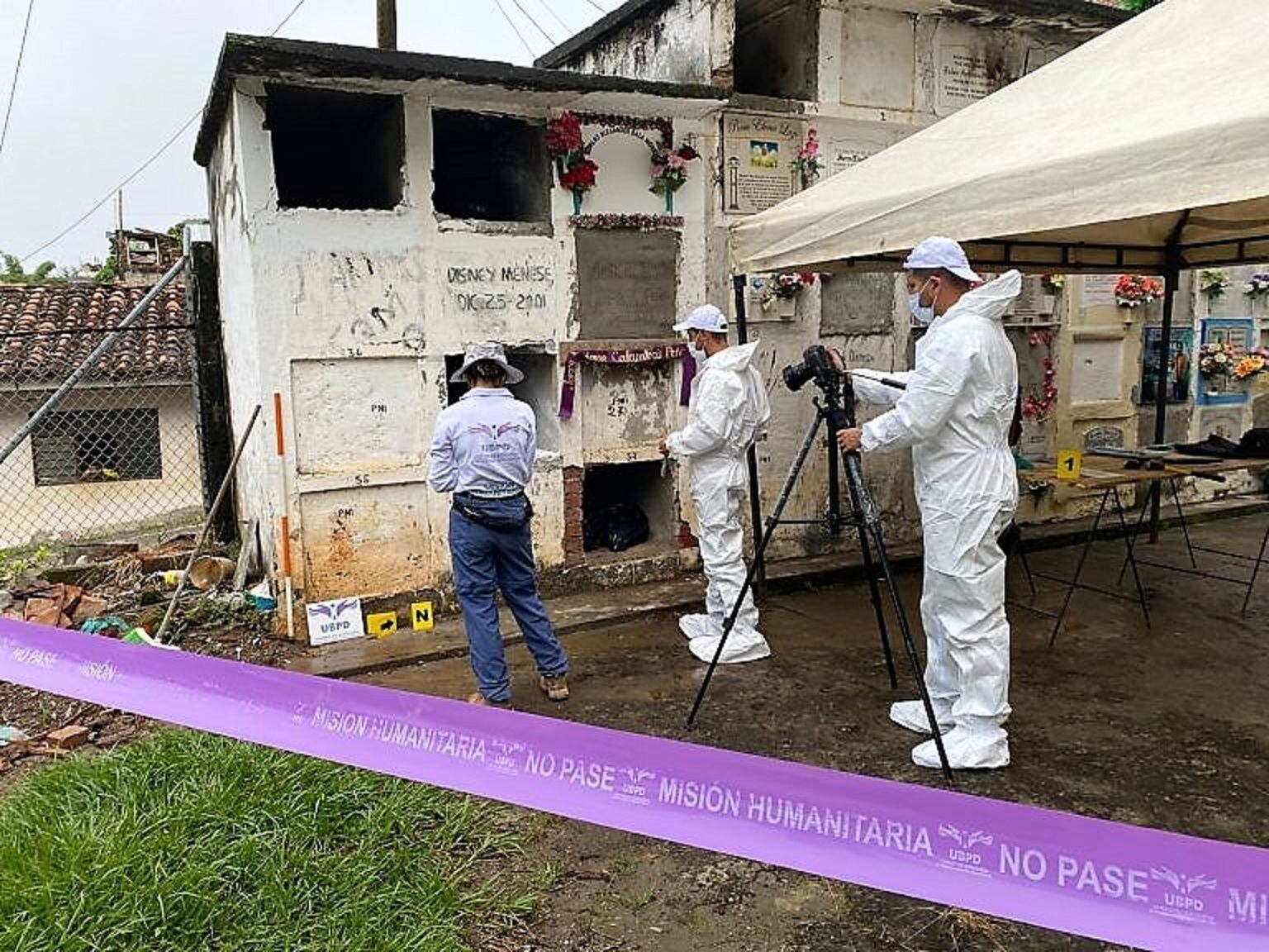 Los cuerpos recuperados corresponderían a los de dos mujeres y tres hombres. Crédito: UBPD.
