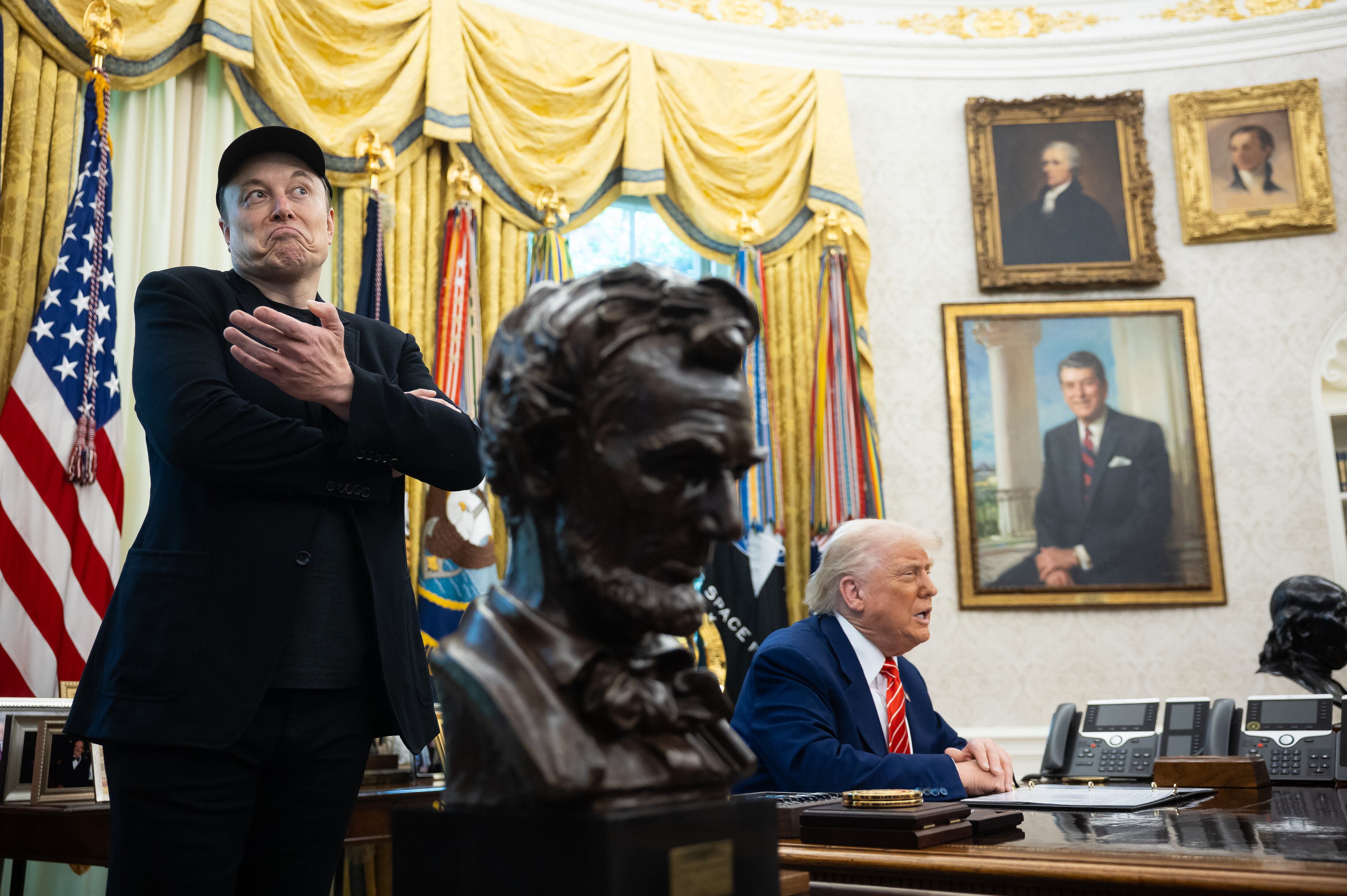 Presidente Donald Trump y Elon Musk. FOTO: EFE/EPA/FRANCIS CHUNG / POOL