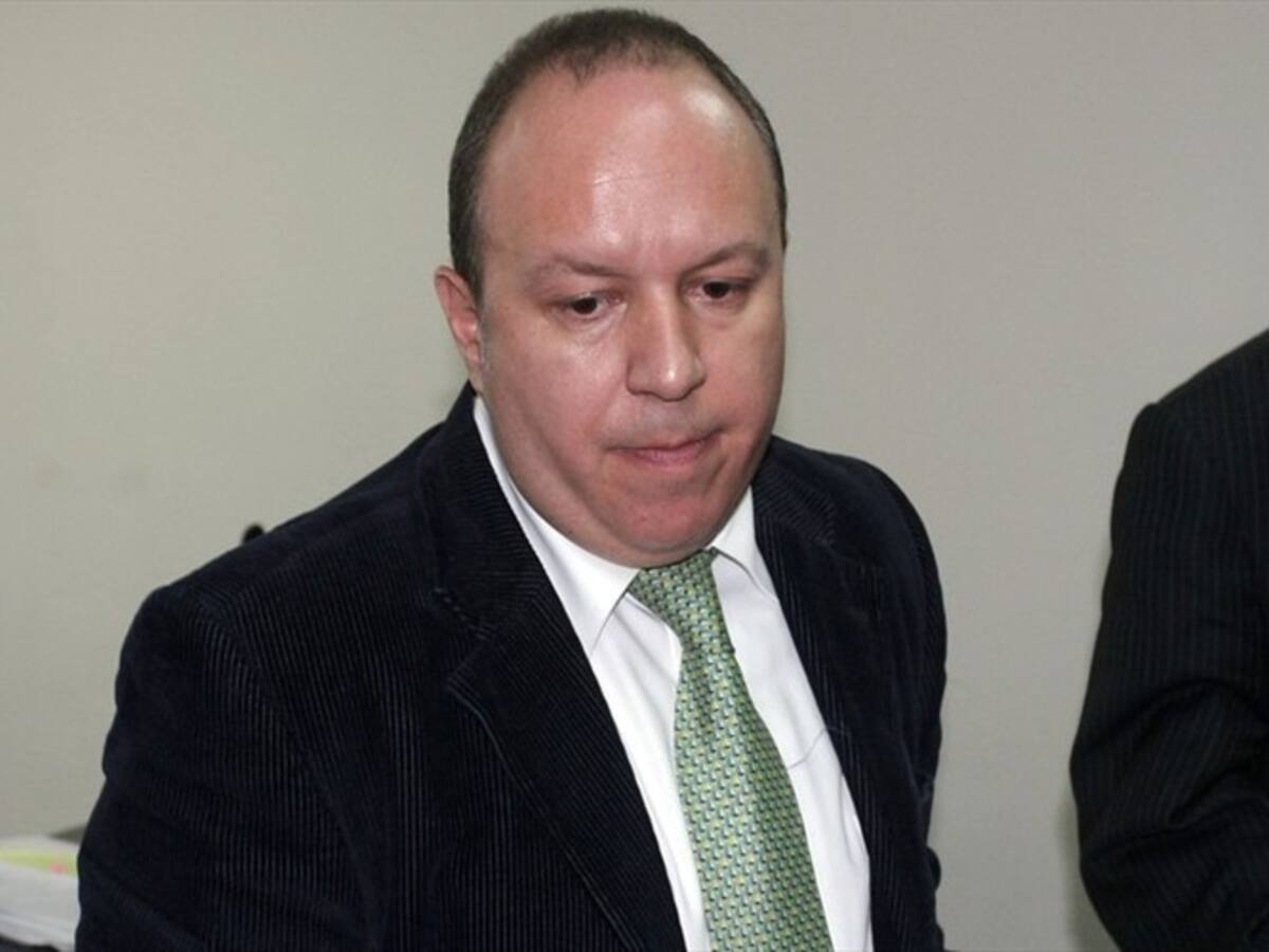 Tribunal de Bogotá da plazo para definir casa por cárcel a exfiscal Camilo Bula