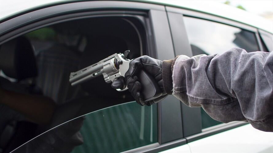 Los hechos se presentaron el 10 de marzo pasado en horas de la tarde cuando las víctimas se movilizaban en un vehículo por el sector del Restrepo. Foto: Getty Images / SEKSAN MONGKHONKHAMSAO