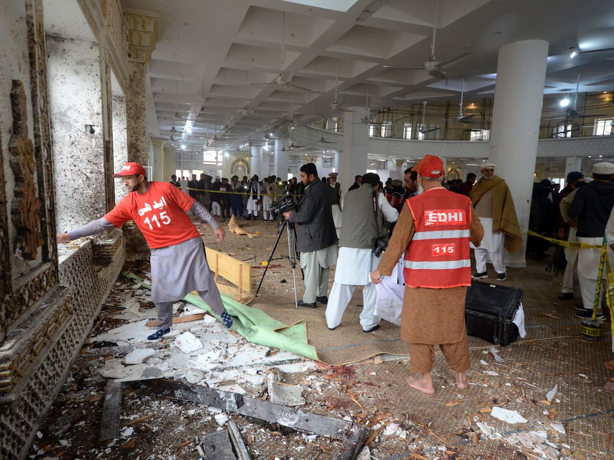 Al menos 9 personas muertas y 22 heridos en asalto insurgente a base militar en Pakistán