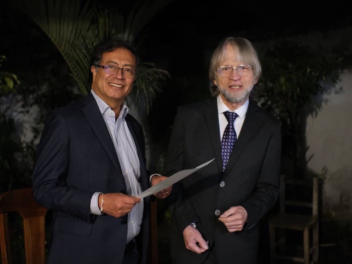 Antanas Mockus presente en la victoria de Gustavo Petro