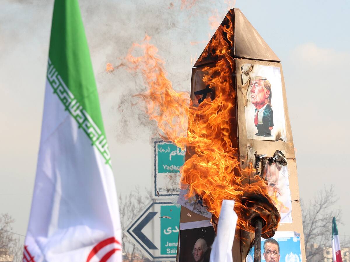 Irán celebró el aniversario de la Revolución Islámica con llamadas a no rendirse ante EE.UU.