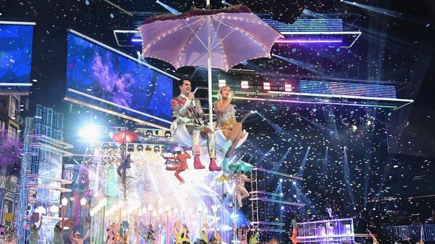 La presentación del evento estuvo a cargo de la cantante Kelly Clarkson.. Foto: Getty Images