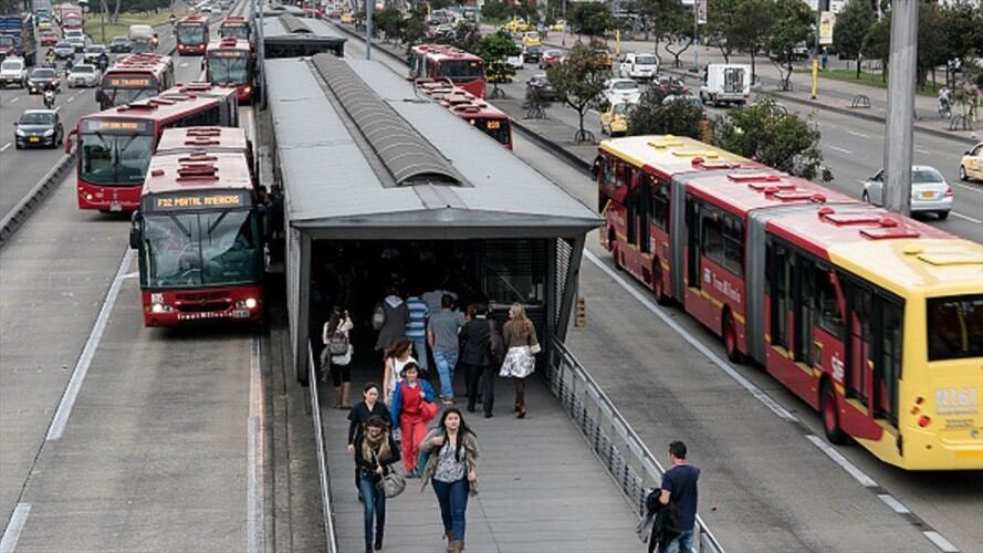 Colados de Transmilenio y SITP serían inhabilitados de cargos públicos. Foto: Getty Images