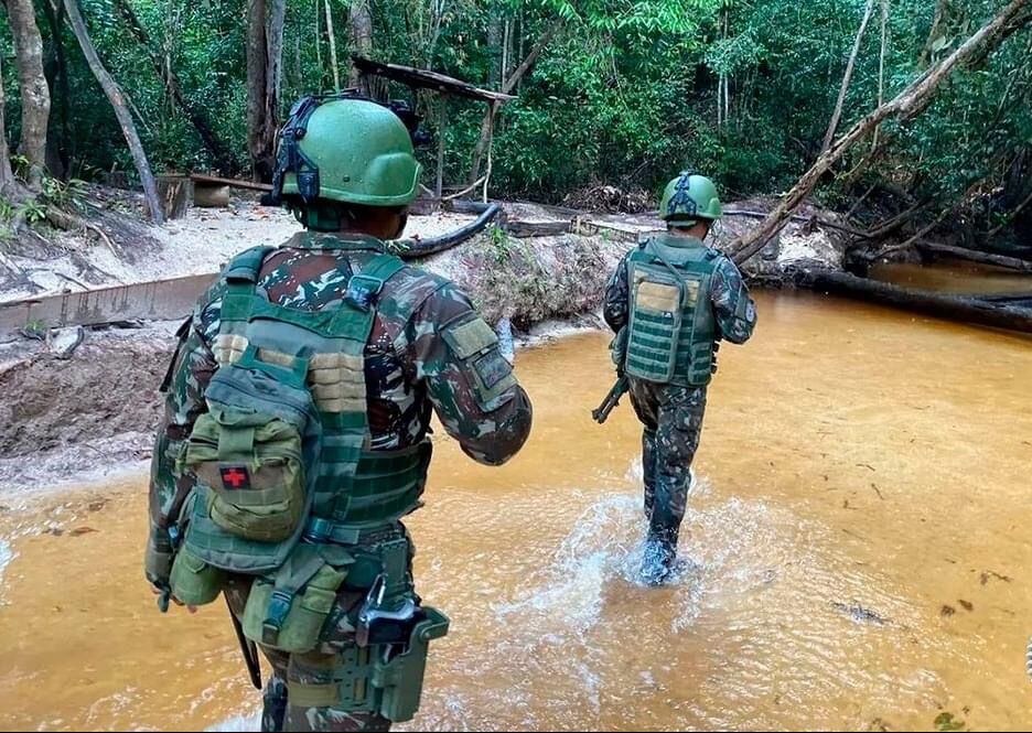 Operación conjunta entre Fuerzas Militares de Colombia y Brasil. Foto: cortesía Fuerzas Militares.