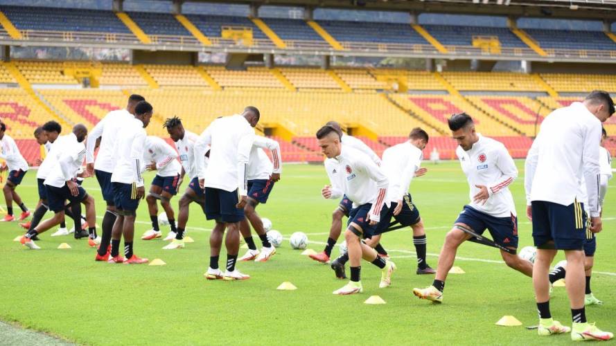 Selección Colombia en entrenamiento. Crédito: FCF