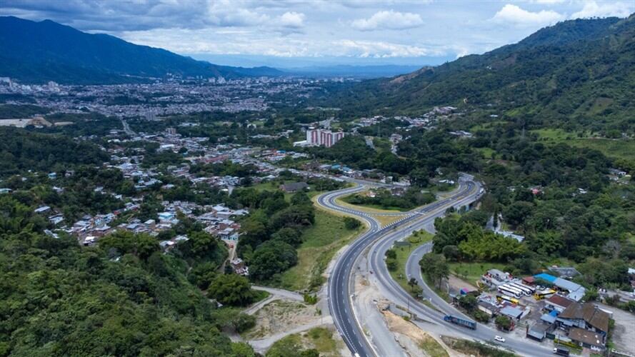Entregan 15 kilómetros de segunda calzada del proyecto Girardot–Ibagué–Cajamarca. Foto: Twitter: @ANI_Colombia