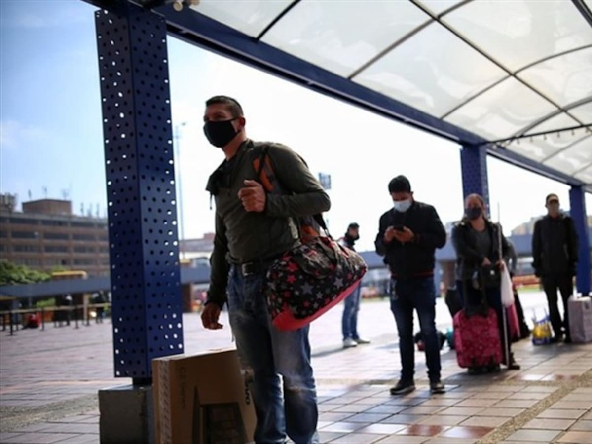 Colombia alcanzó 16.968 muertes por COVID-19; y se registraron 10.965 nuevos casos