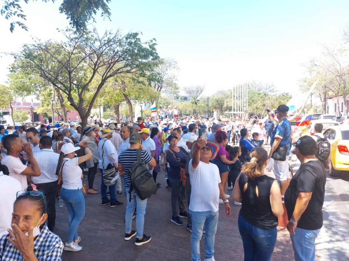 Samarios marcharon para decir No a la reforma a la salud propuesta por el Gobierno