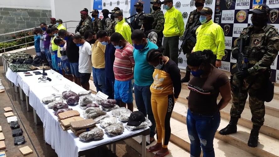 Los capturados serán procesados por varios delitos. Foto: Cortesía