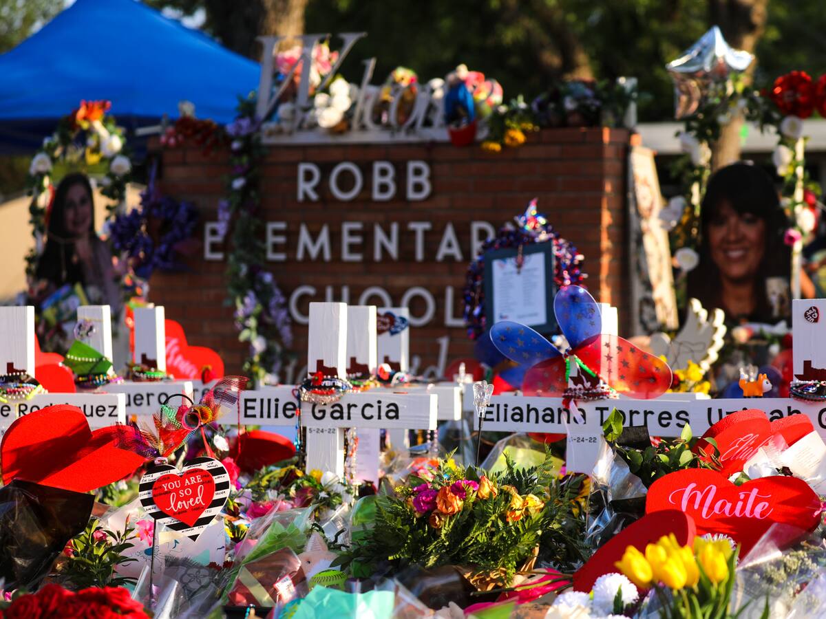Tiroteo en Texas: madre fue esposada tras pedir a la Policía entrar a la escuela