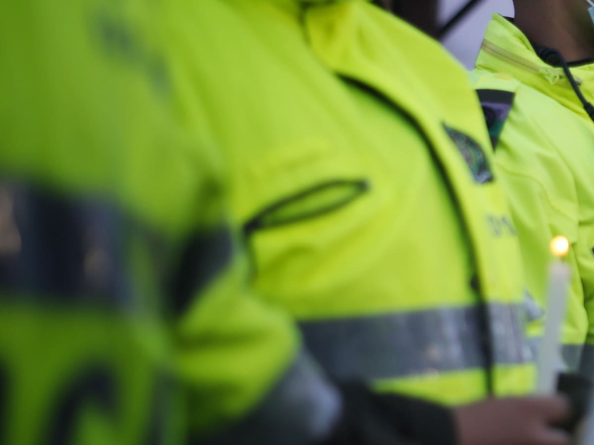 Policía que agredió a vendedora de tintos le impuso multa por $7 millones a la mujer