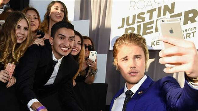 La estrella del pop Justin Bieber ha dicho "no más" a los retratos con sus fans. Foto: Getty / BBC Mundo.