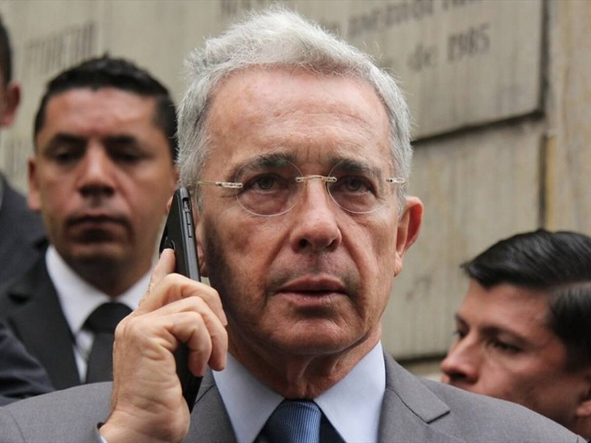 Retiran recurso con el que pedían dejar de investigar a Álvaro Uribe