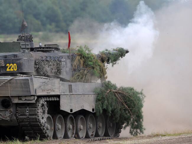 Tanque Aleman, Leopard 2. Foto: Ralf Hirschberger/picture alliance via Getty Images.