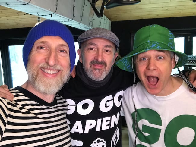 Ian Dench, guitarrista y principal compositor de la Banda de rock alternativo británica, EMF.